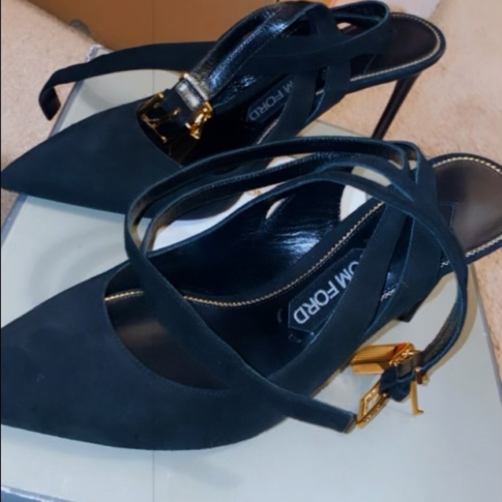 Black suede wrap around the ankle Tom Ford pumps. Size 39 but fits like a 37-38